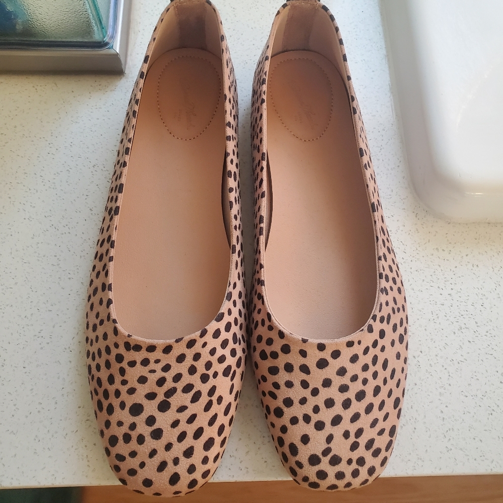 Leopard flats size 9